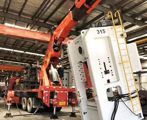 资溪县提升工作效率，选择优质折臂吊租赁服务