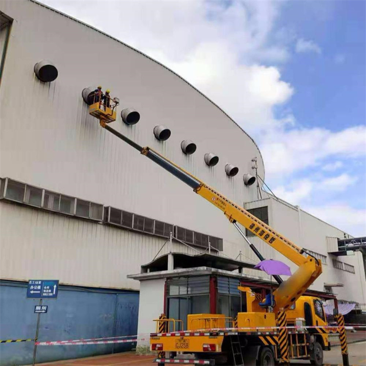 资溪县高空作业车出租服务：专业广告牌安装解决方案